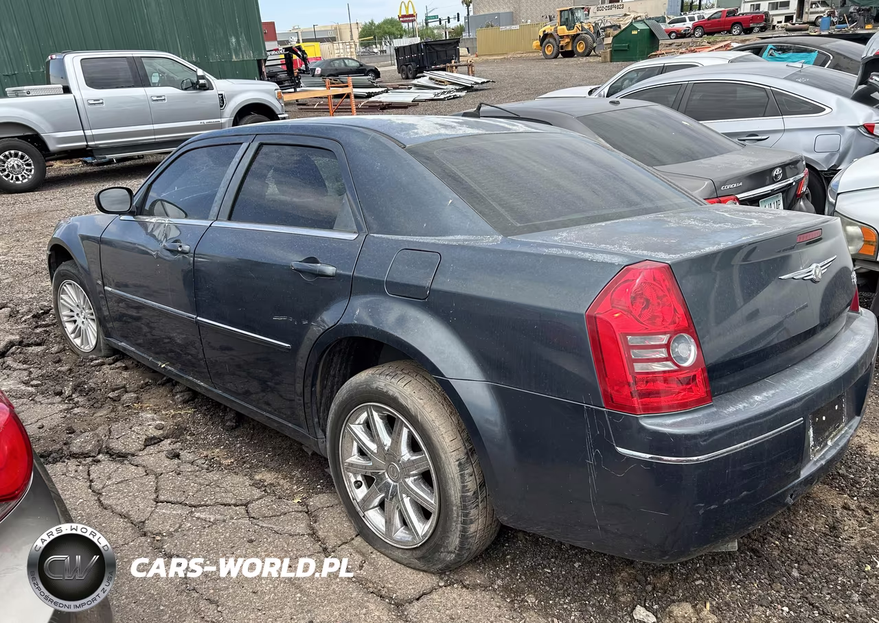 2008 Chrysler 300 Touring VIN:2C3KA53G68H22813 - 3