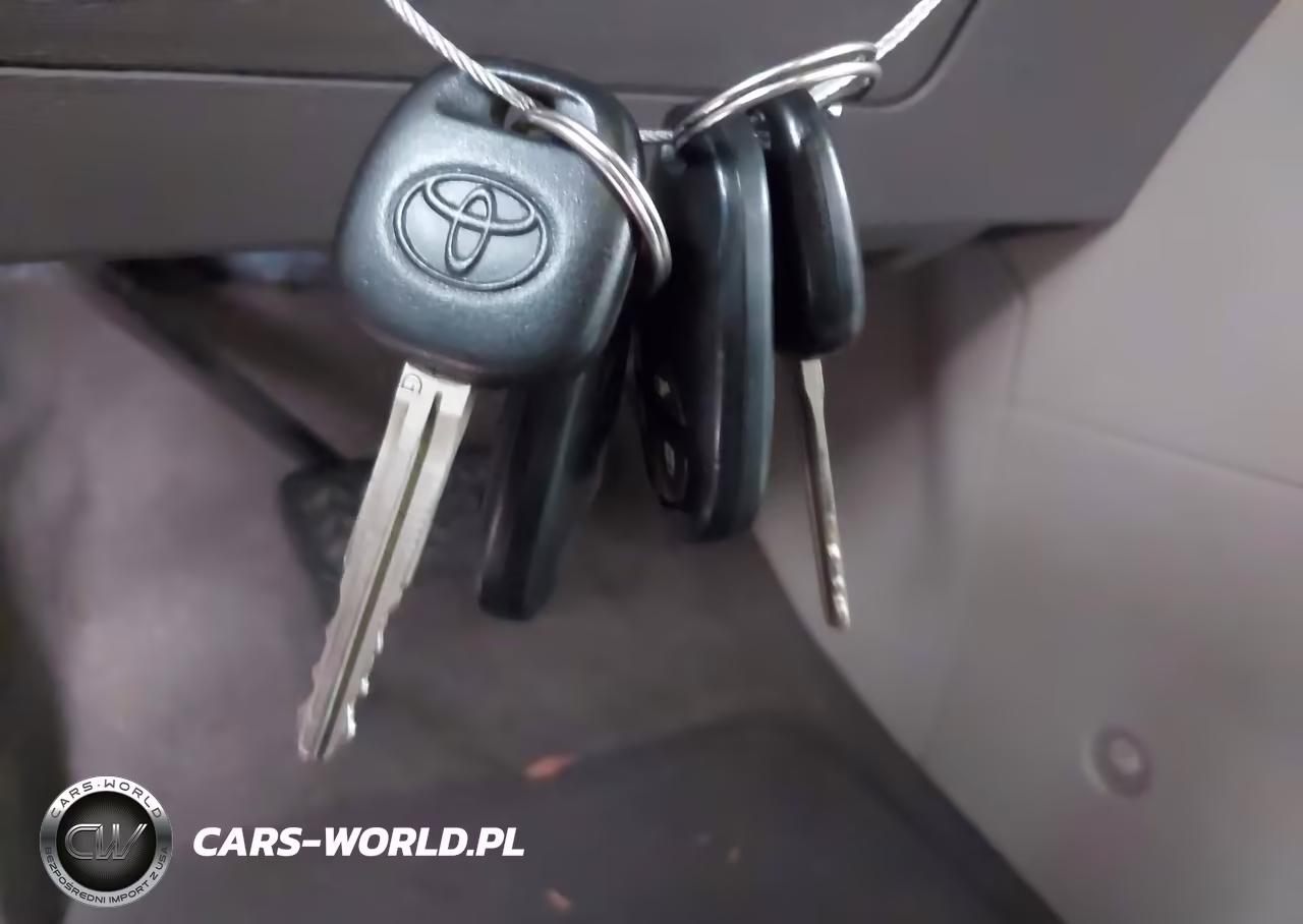 2014 Toyota Sienna Le V6 8 Passenger VIN:5TDKK3DC8ES485923 - 11