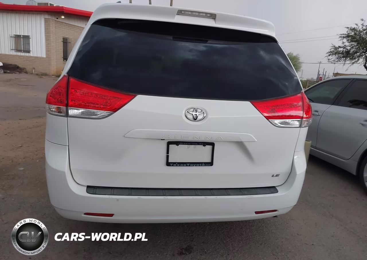 2014 Toyota Sienna Le V6 8 Passenger VIN:5TDKK3DC8ES485923 - 6