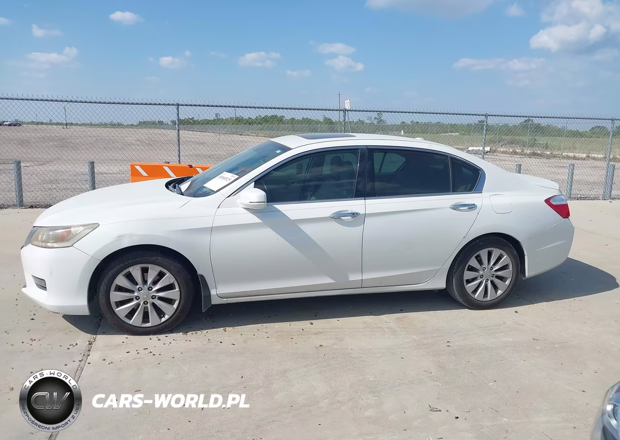 2014 Honda Accord Touring VIN:1HGCR3F9XEA009656 - 14