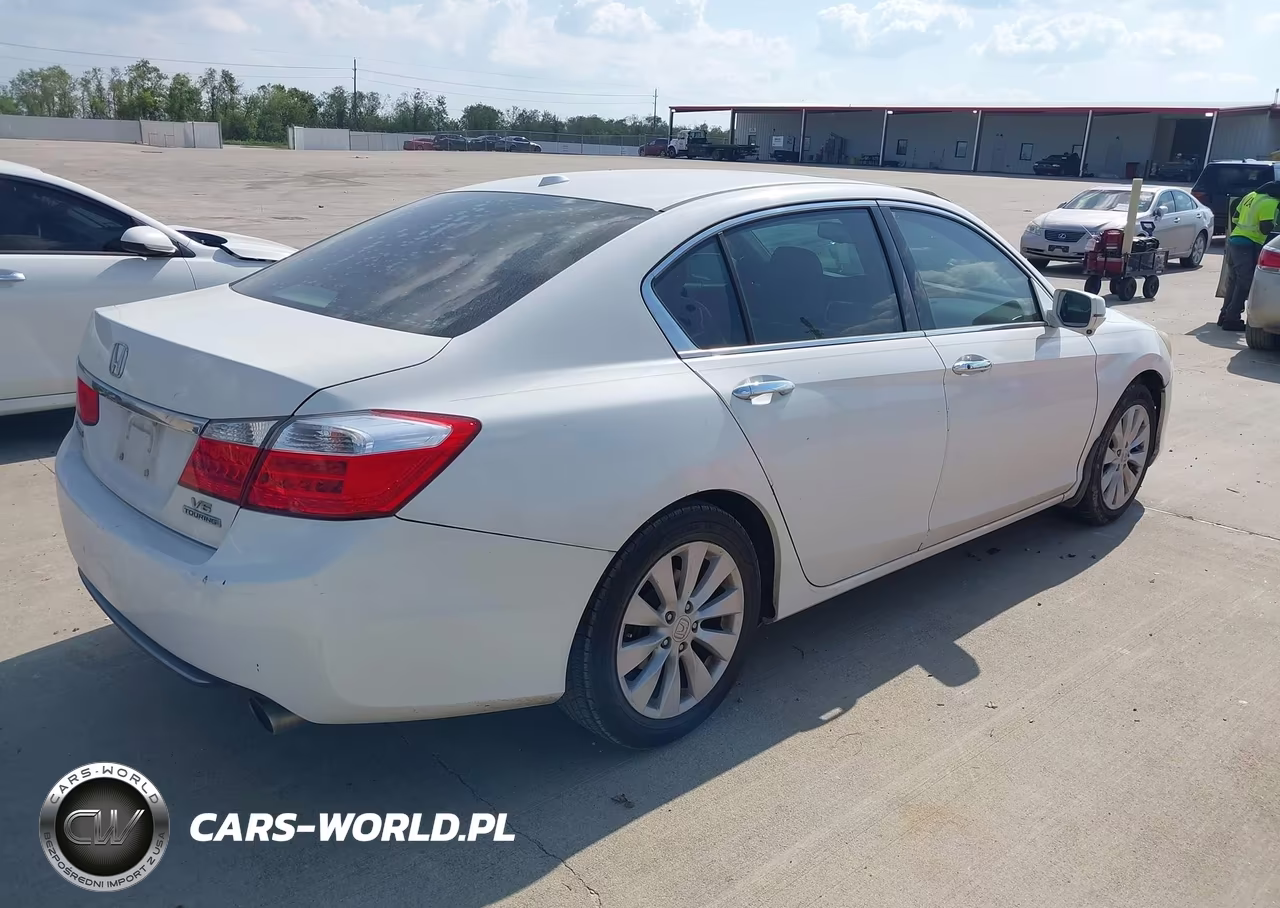 2014 Honda Accord Touring VIN:1HGCR3F9XEA009656 - 4