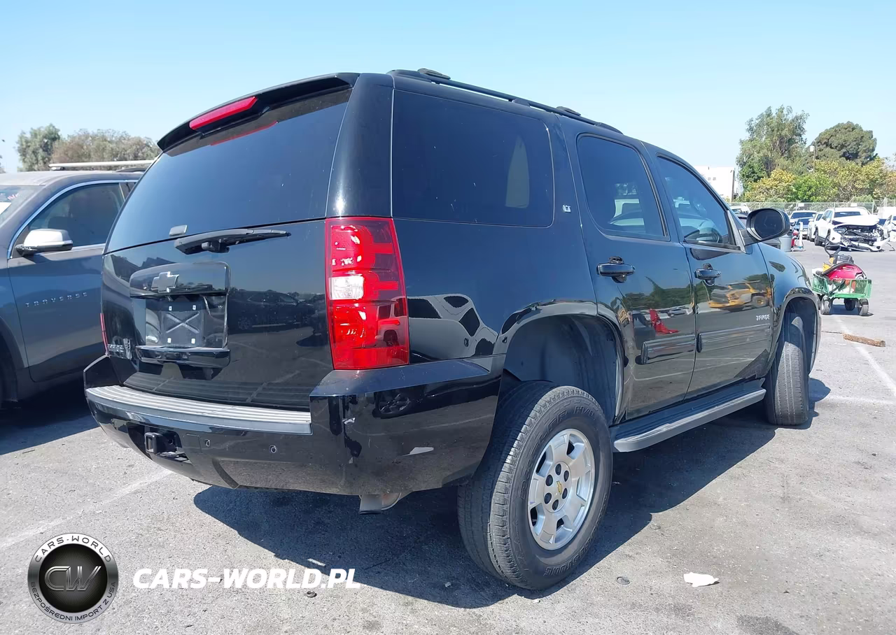 2014 Chevrolet Tahoe Lt VIN:1GNSCBE05ER240465 - 4