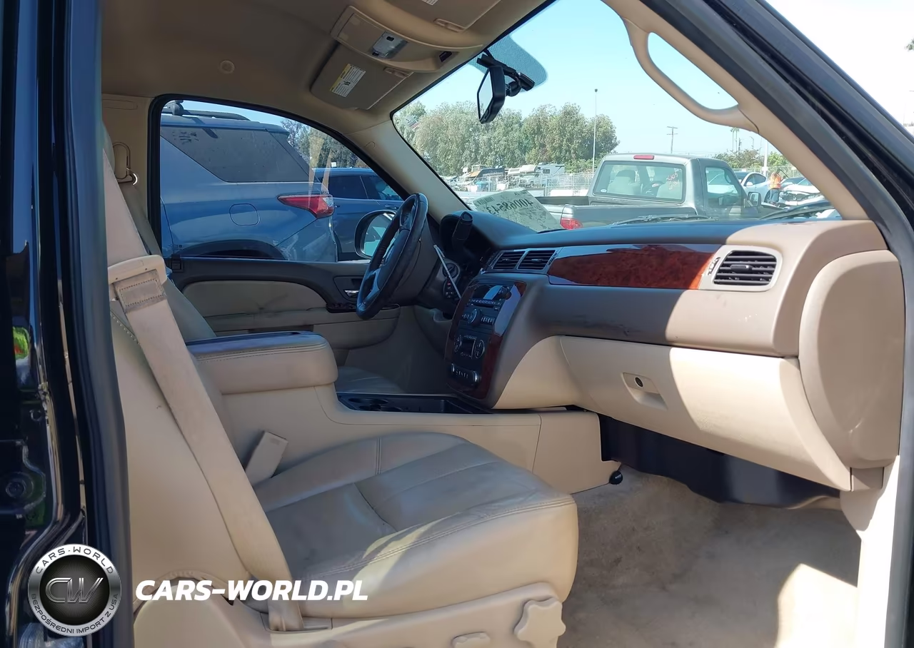 2014 Chevrolet Tahoe Lt VIN:1GNSCBE05ER240465 - 5