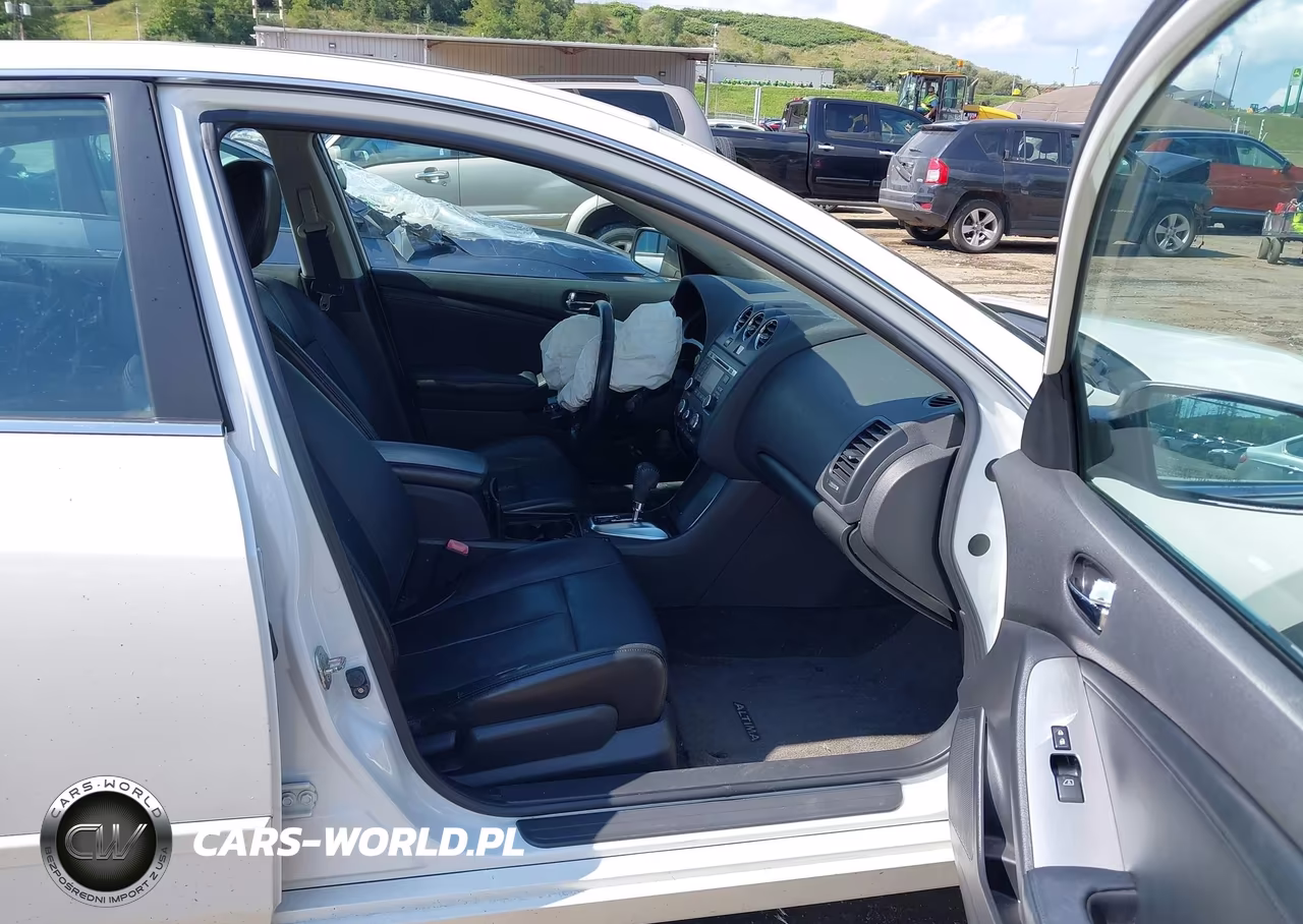 2011 Nissan Altima 2.5 S VIN:1N4AL2AP6BN418917 - 5
