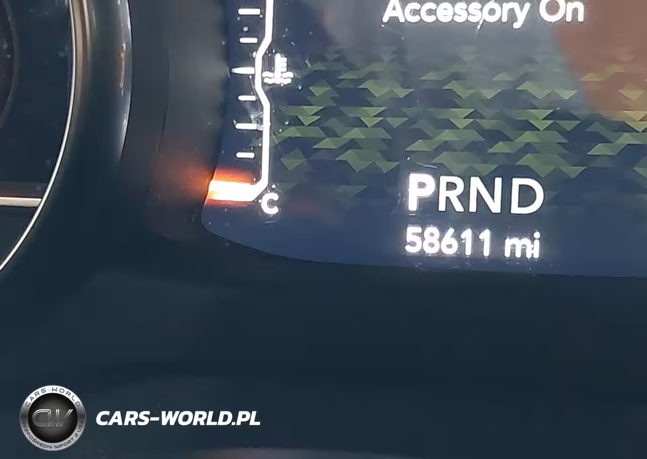 2019 Jeep Wrangler Unlimited Sahara 4X4 VIN:1C4HJXEG5KW528406 - 15