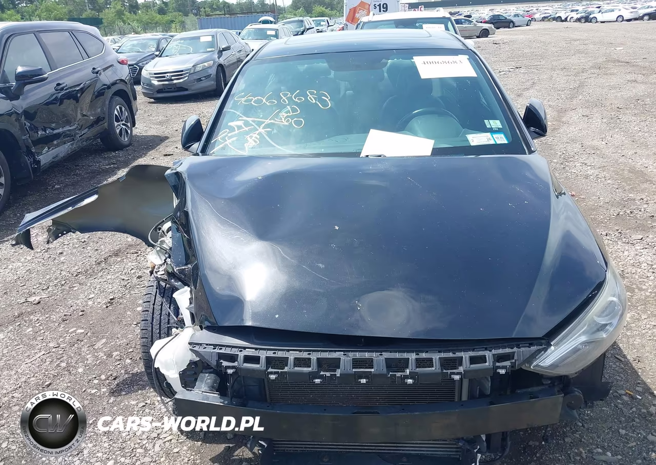 2018 Hyundai Elantra Sport VIN:KMHD04LB9JU447969 - 12