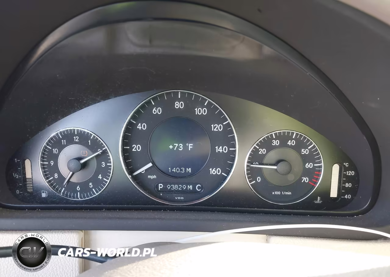 2009 Mercedes-Benz Clk 550 VIN:WDBTK72F99T102148 - 7
