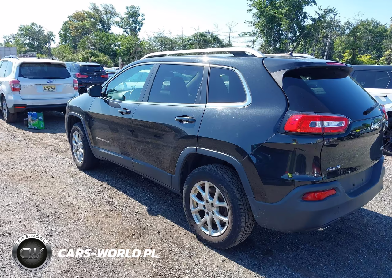 2014 Jeep Cherokee Altitude-Latitude VIN:1C4PJMCB7EW190237 - 3