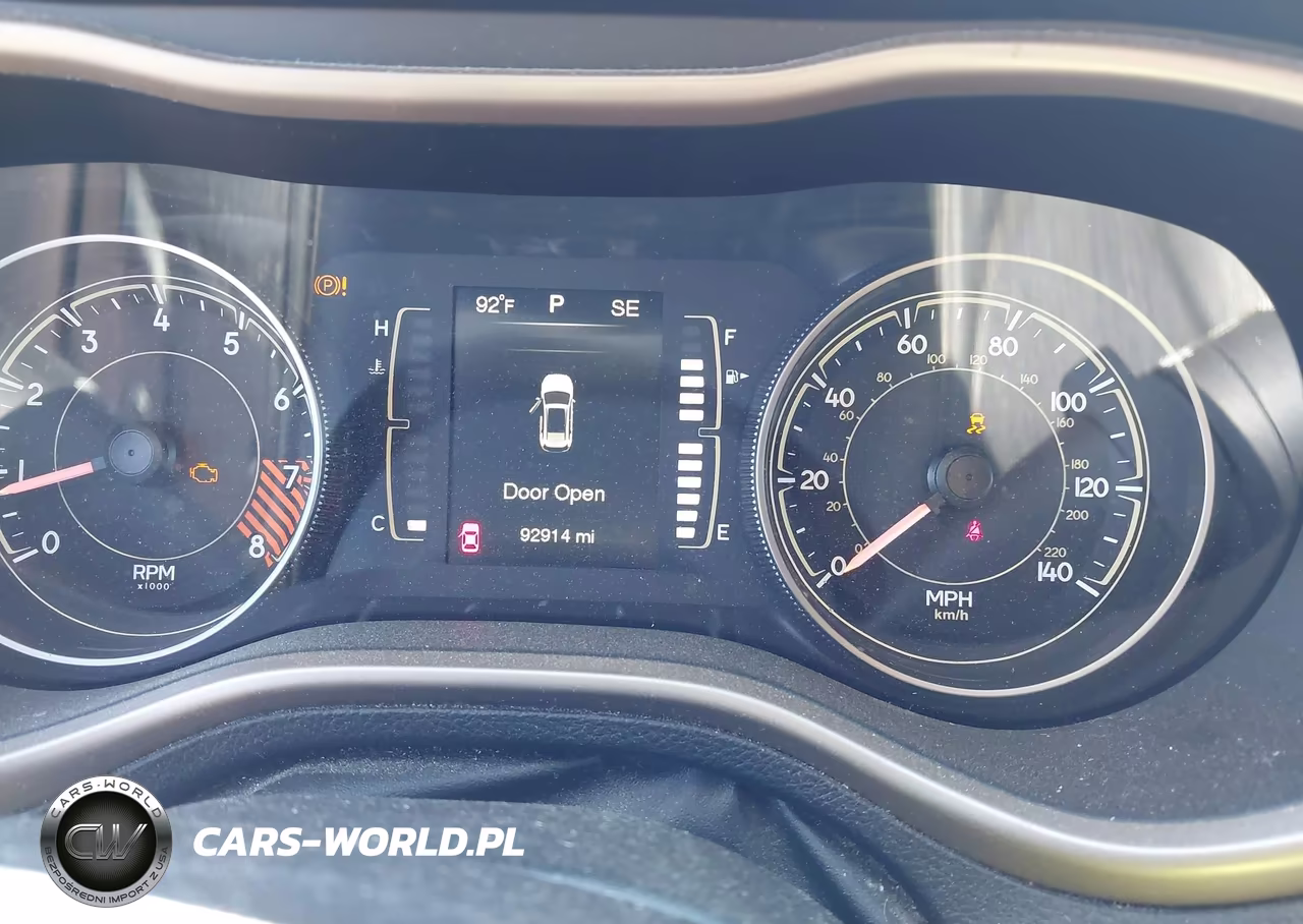 2014 Jeep Cherokee Altitude-Latitude VIN:1C4PJMCB7EW190237 - 7