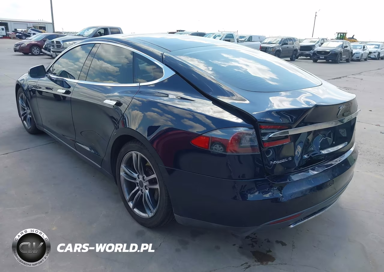 2013 Tesla Model S VIN:5YJSA1AG8DFP08267 - 3