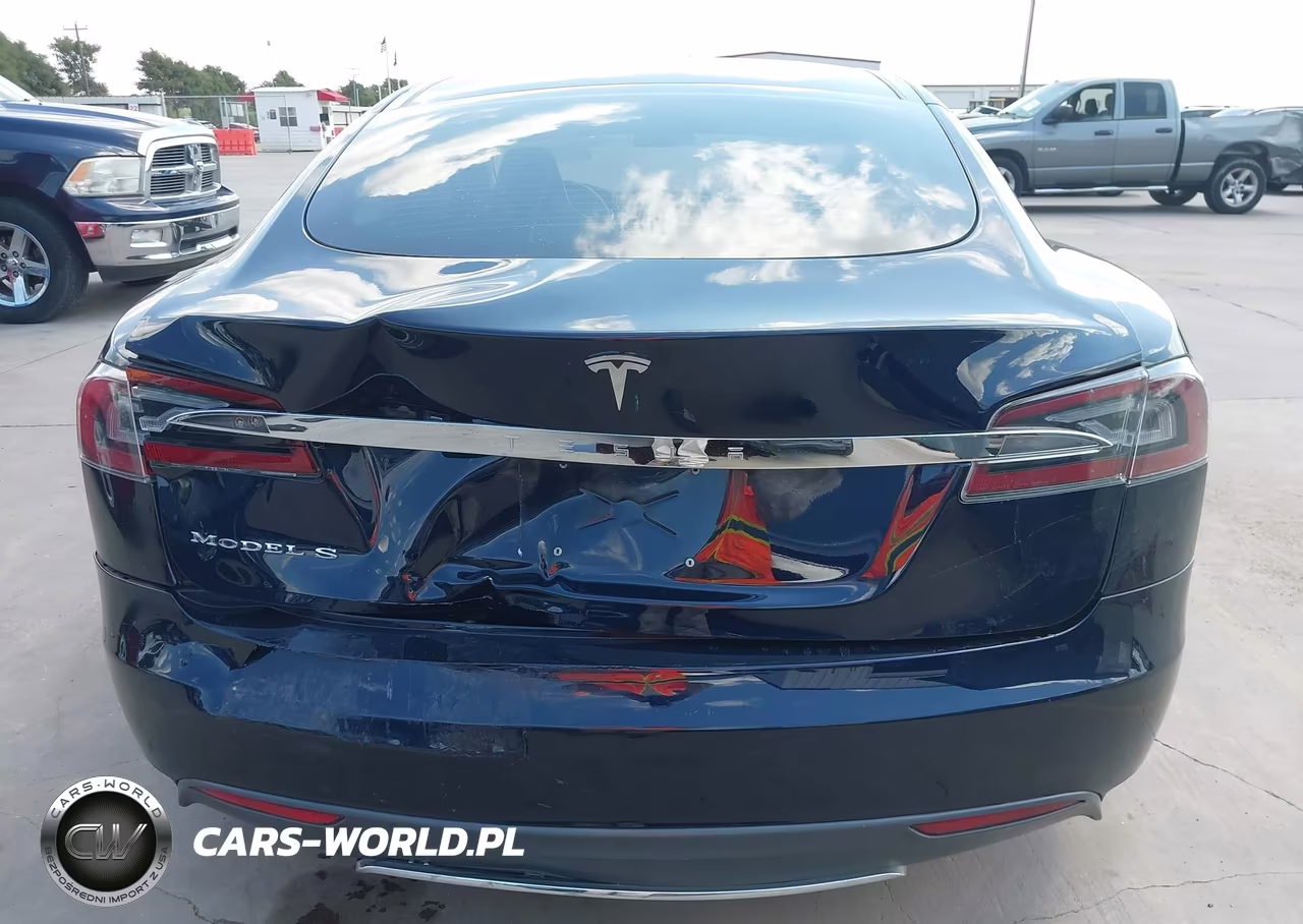 2013 Tesla Model S VIN:5YJSA1AG8DFP08267 - 6