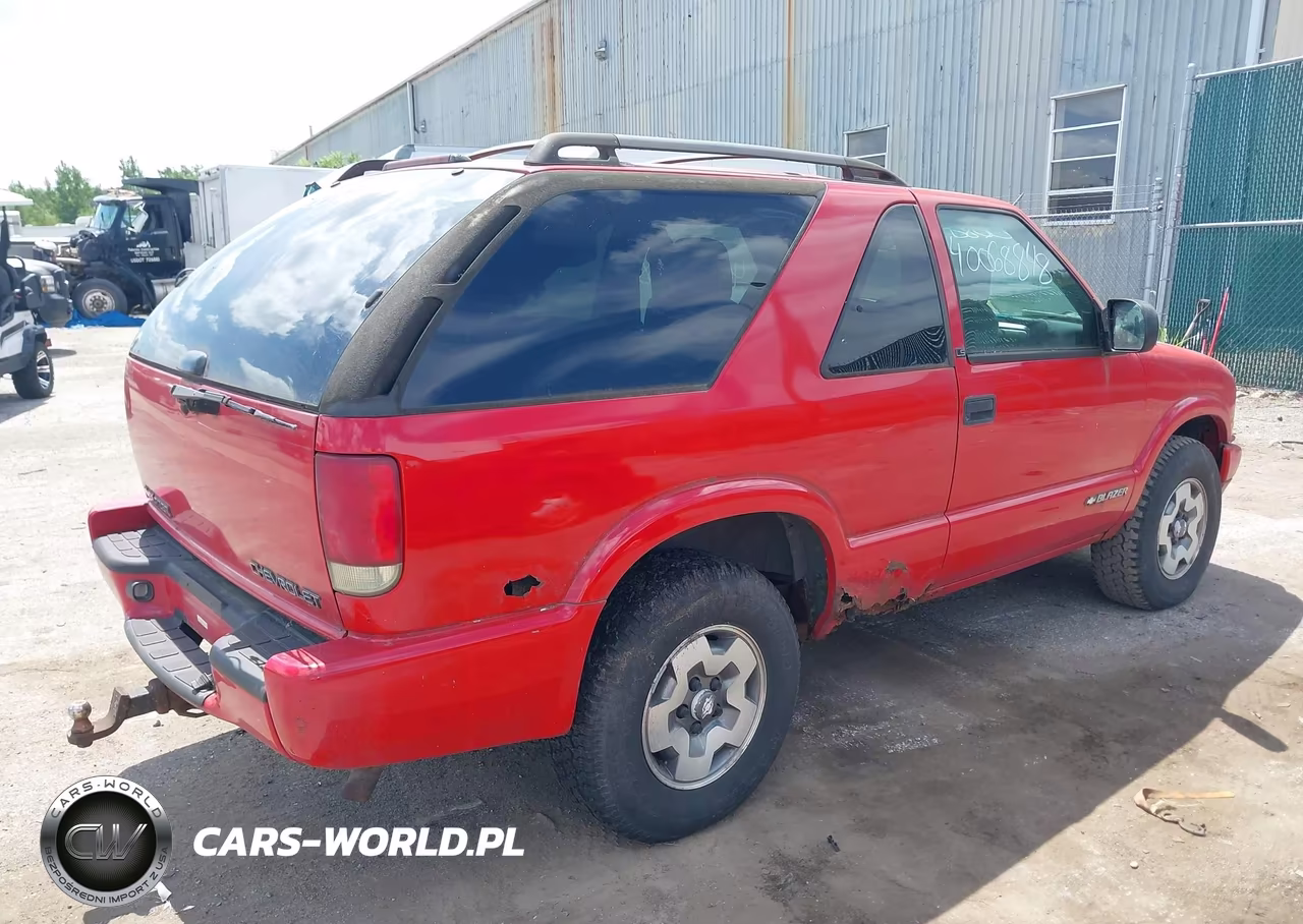 2002 Chevrolet Blazer Ls VIN:1GNCT18W92K195758 - 4