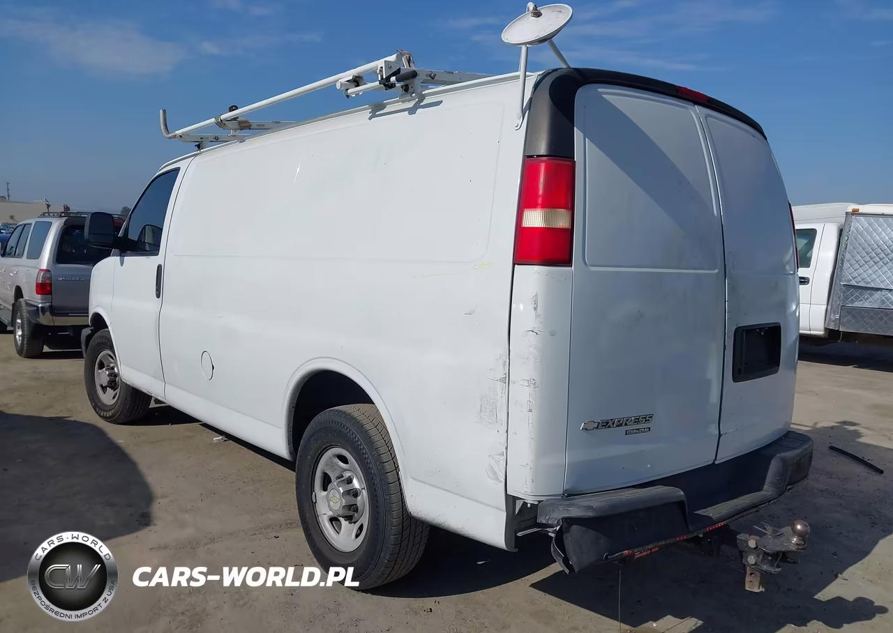 2012 Chevrolet Express 2500 Work Van VIN:1GCWGFCA6C1175011 - 3