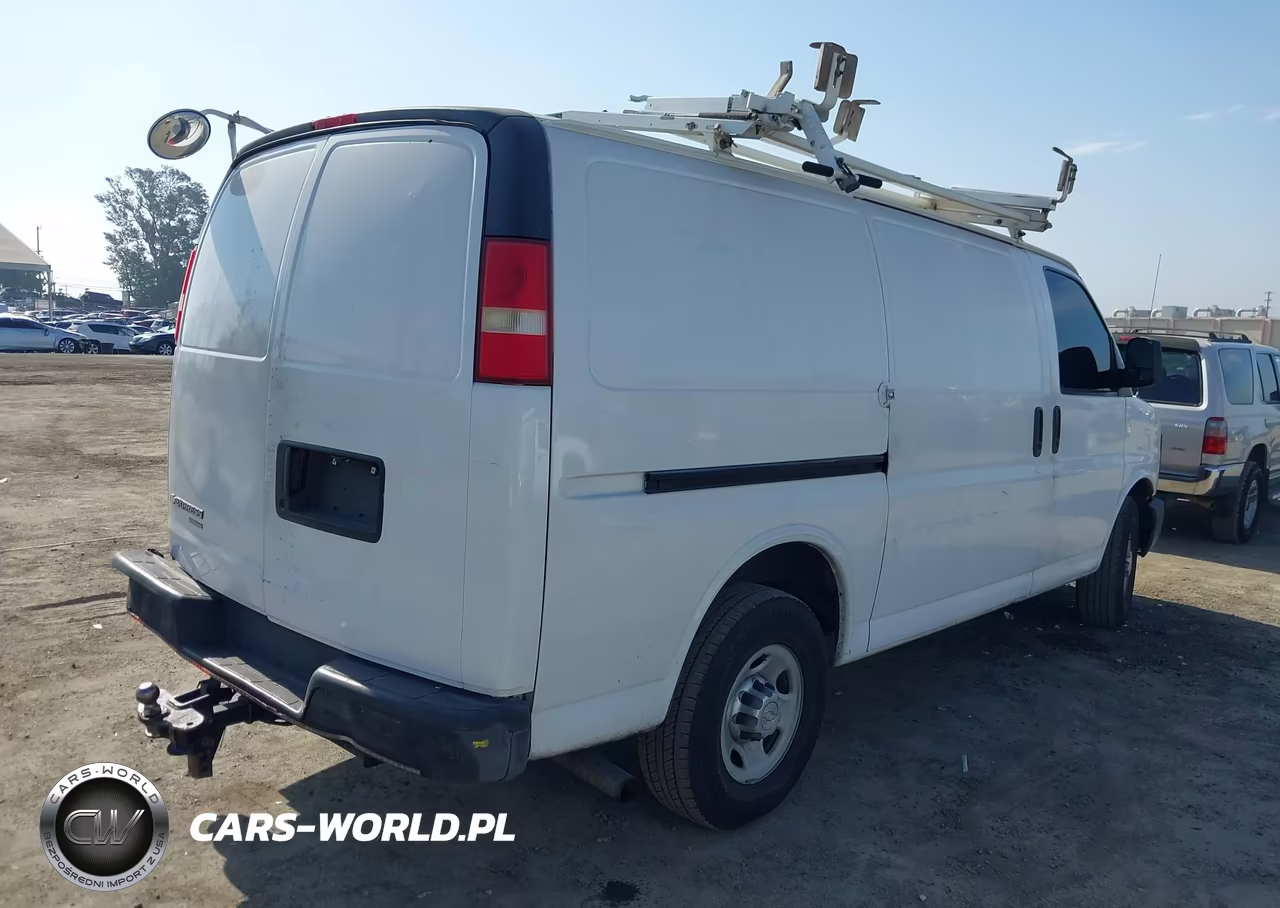2012 Chevrolet Express 2500 Work Van VIN:1GCWGFCA6C1175011 - 4