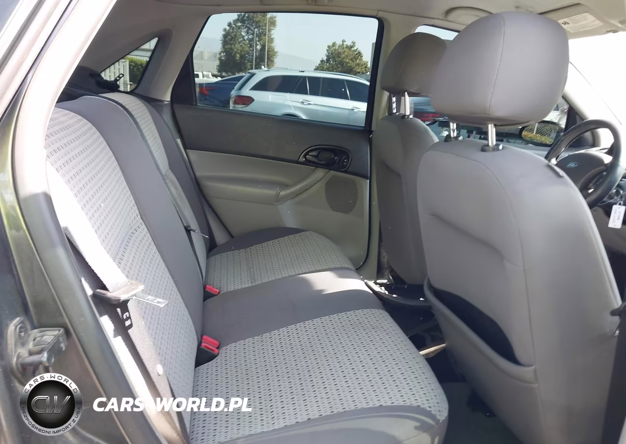 2007 Ford Focus S-Se-Ses VIN:1FAHP34NX7W297765 - 8