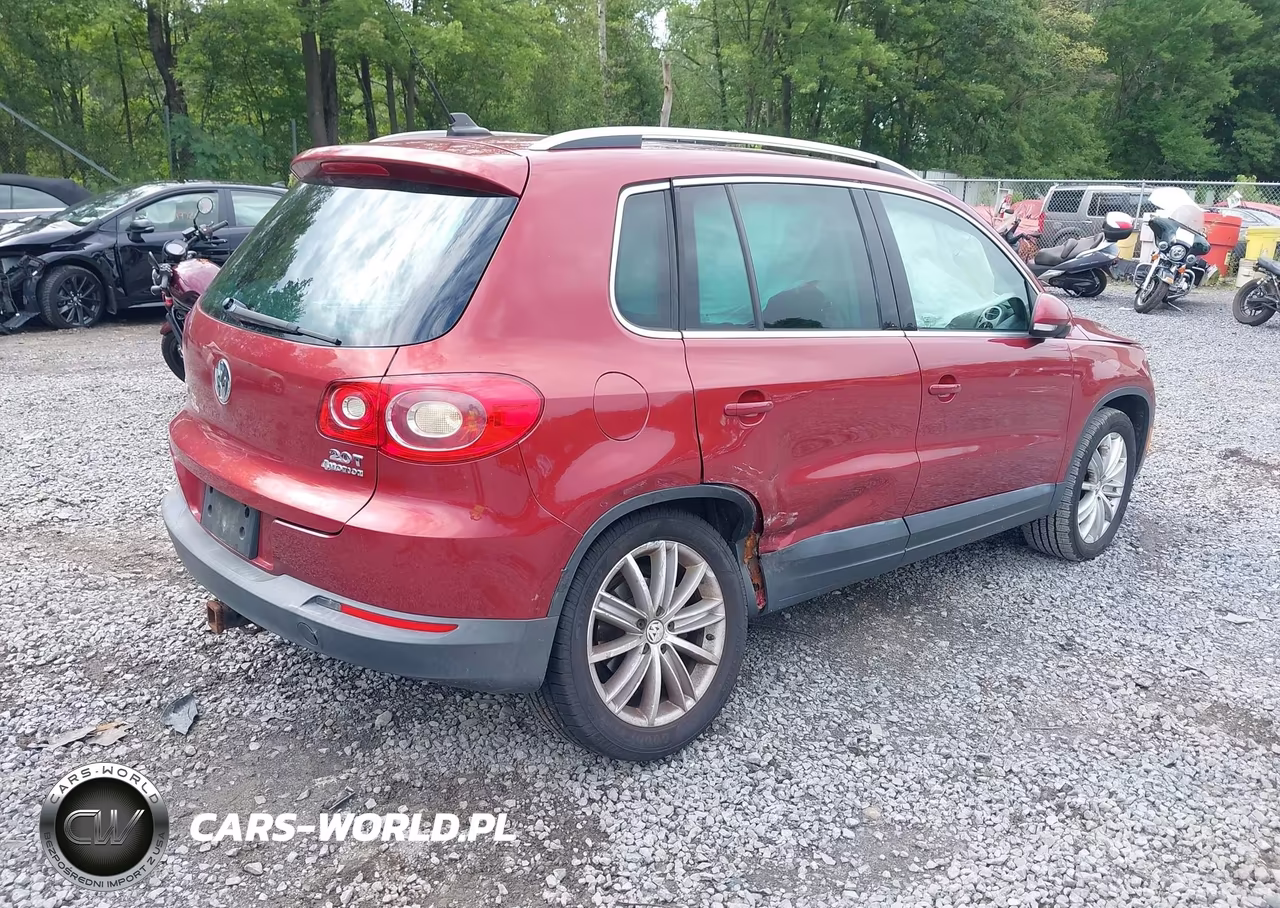 2011 Volkswagen Tiguan S VIN:WVGBV7AX1BW000454 - 4