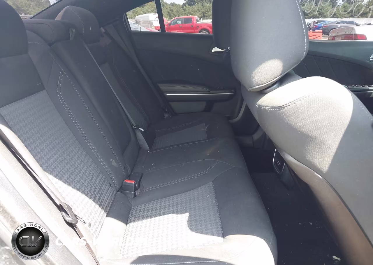2019 Dodge Charger Sxt Awd VIN:2C3CDXJG2K8674823 - 8