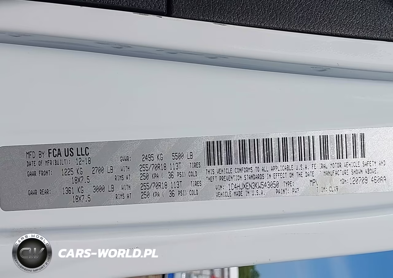 2019 Jeep Wrangler Unlimited Sahara 4X4 VIN:1C4HJXEN3KW543050 - 9