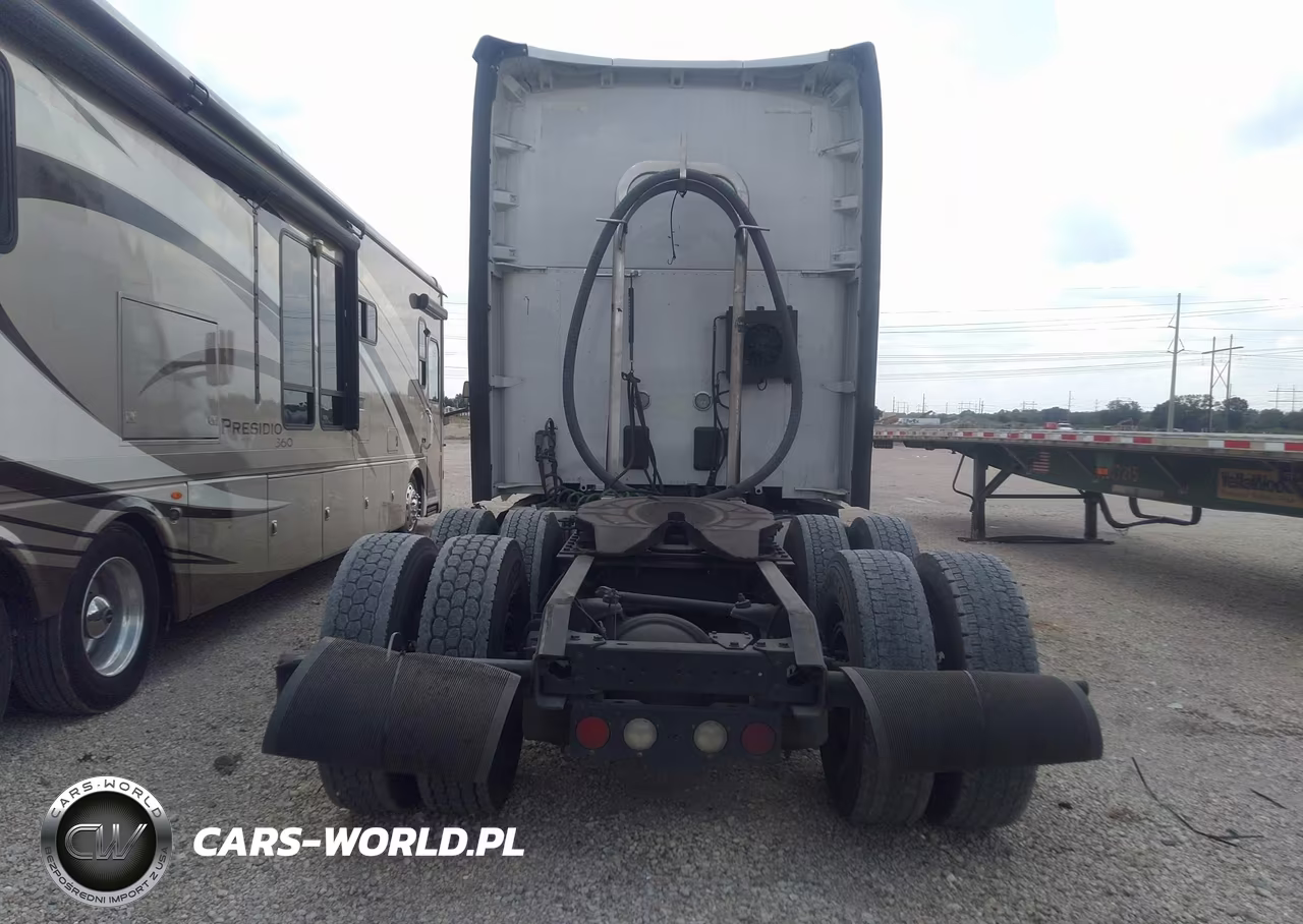 2017 Kenworth T680 VIN:1XKYDP9X3HJ127304 - 15