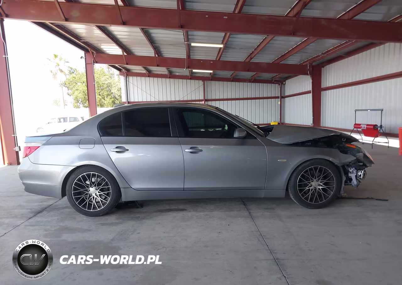 2007 BMW 525I VIN:WBANE53537CW61457 - 14