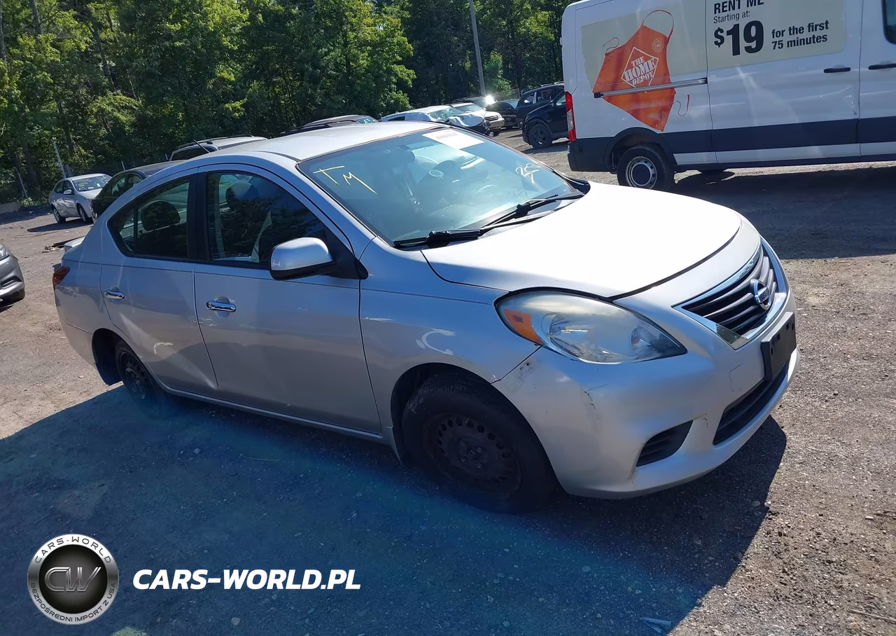 2013 Nissan Versa 1.6 Sv