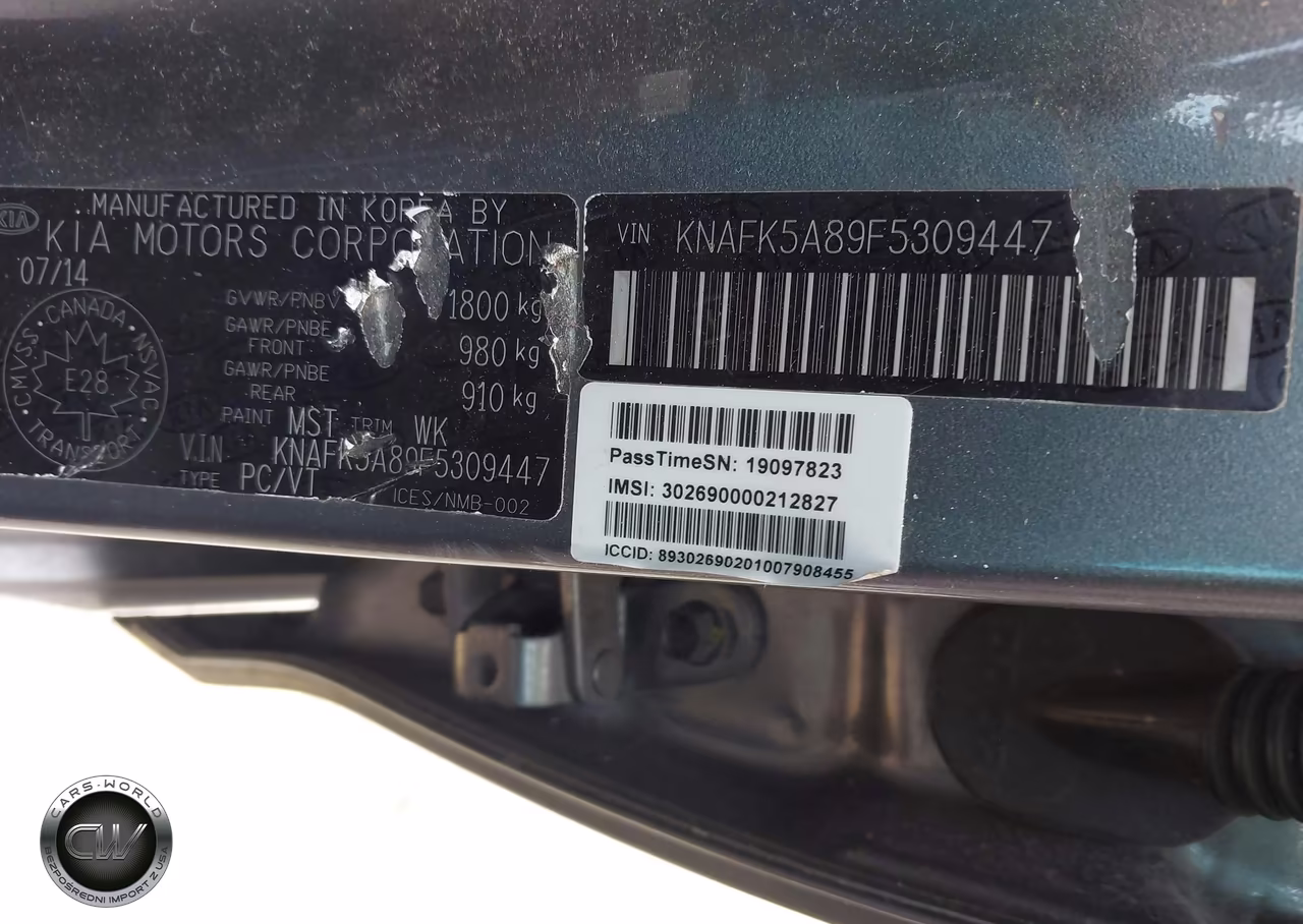 2016 Honda Accord Touring VIN:1HGCR3F94GA005508 - 9