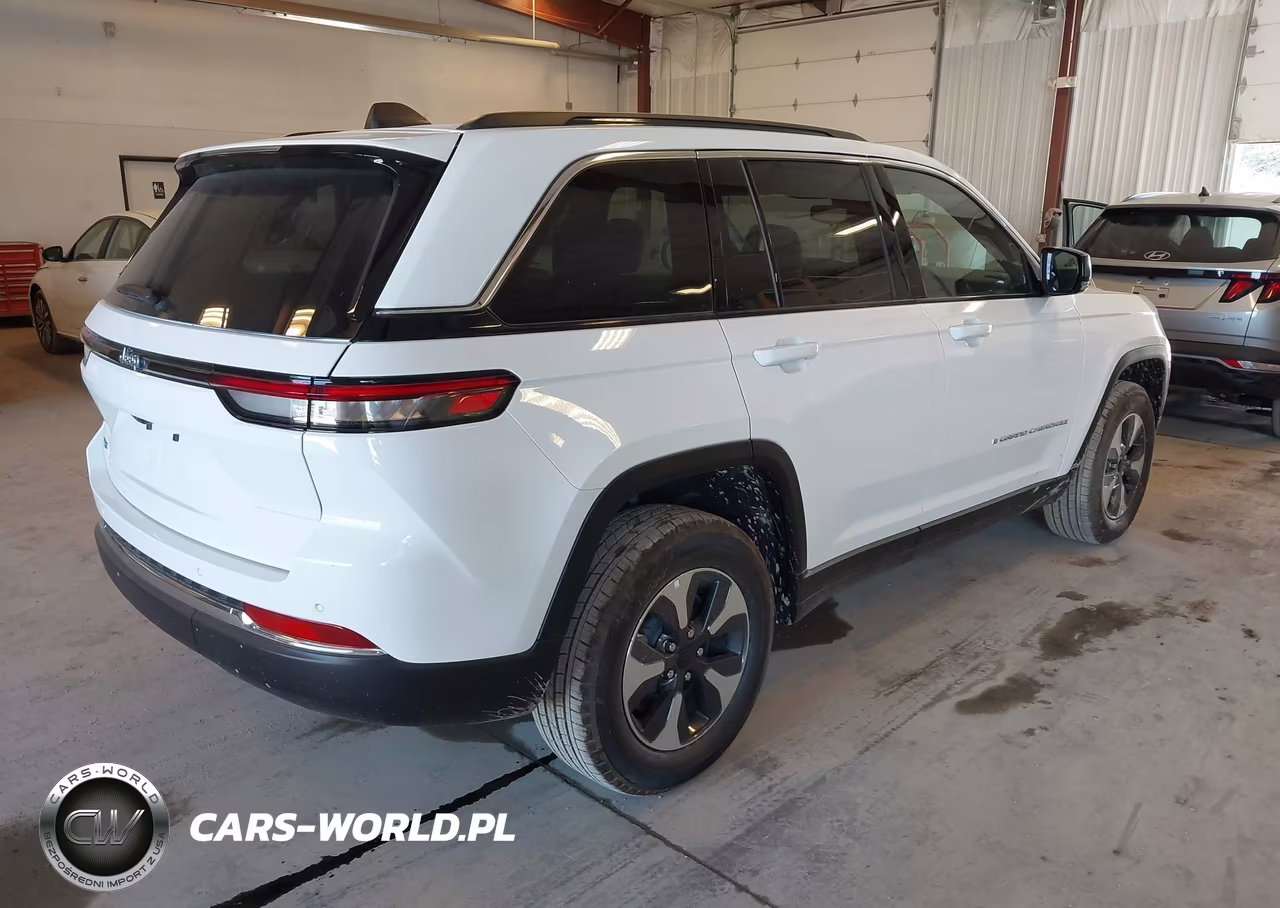 2024 Jeep Grand Cherokee 4Xe VIN:1C4RJYB60RC206760 - 4