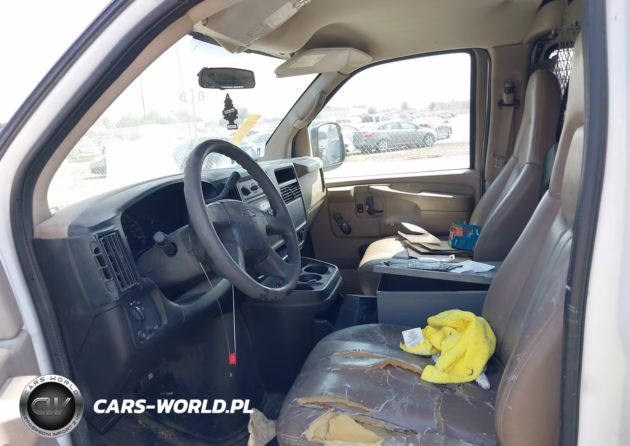 2005 Chevrolet Express VIN:1GCFG15XX51190067 - 5