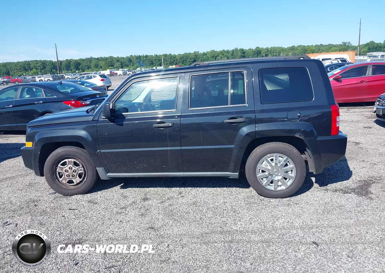 2008 Jeep Patriot Sport VIN:1J8FT28W68D71383 - 14