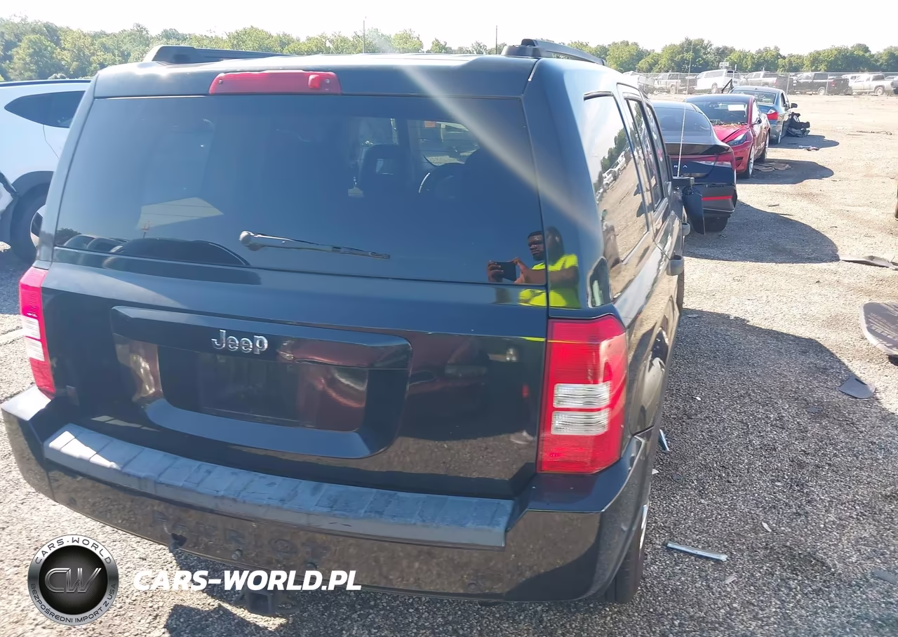 2008 Jeep Patriot Sport VIN:1J8FT28W68D71383 - 16