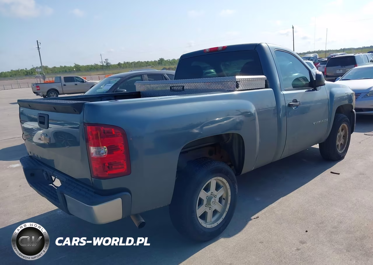 2008 Chevrolet Silverado 1500 Work Truck VIN:1GCEC14X88Z186680 - 4