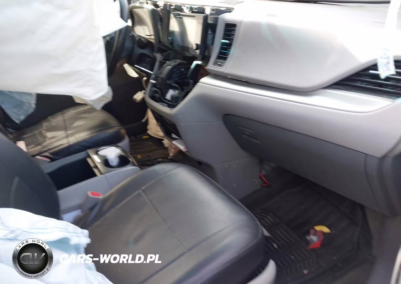 2018 Honda Accord Sport VIN:1HGCV1F31JA054281 - 5