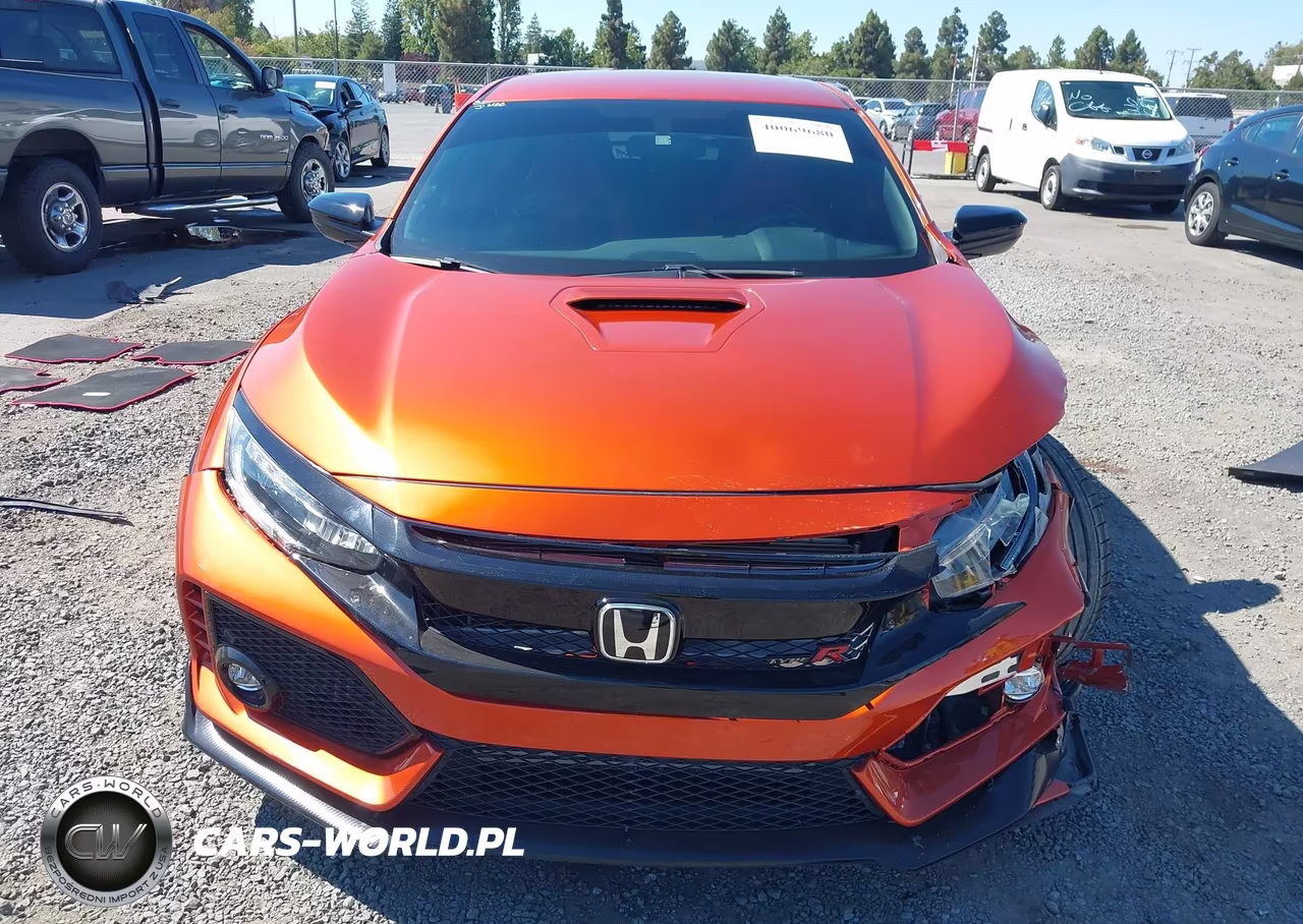 2018 Honda Civic Type R Touring VIN:SHHFK8G75JU204588 - 12