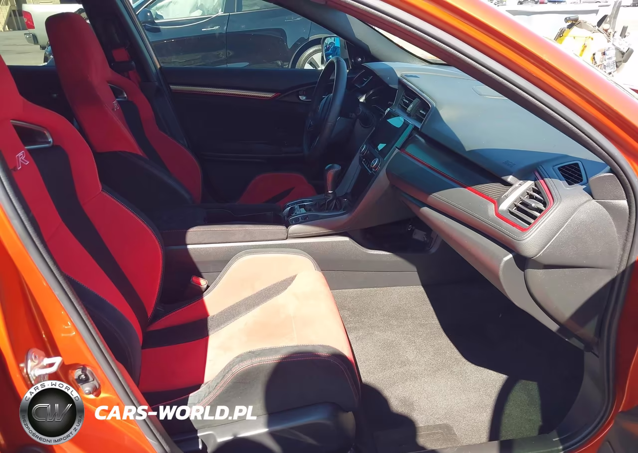 2018 Honda Civic Type R Touring VIN:SHHFK8G75JU204588 - 5
