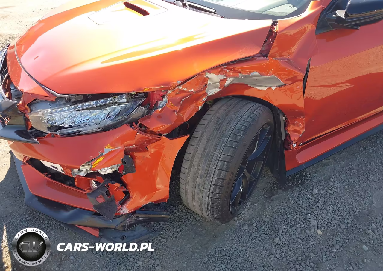 2018 Honda Civic Type R Touring VIN:SHHFK8G75JU204588 - 6