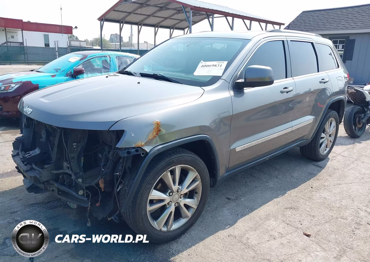 2013 Jeep Grand Cherokee Laredo VIN:1C4RJFAG2DC586272 - 2