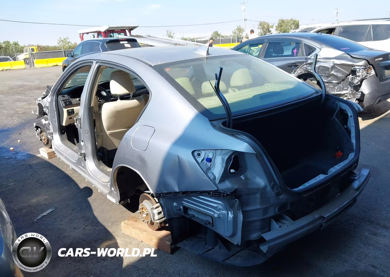 2017 Honda Accord Hybrid Touring VIN:JHMCR6F77HC025447 - 3