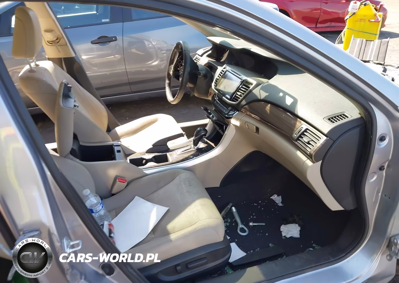 2017 Honda Accord Hybrid Touring VIN:JHMCR6F77HC025447 - 5