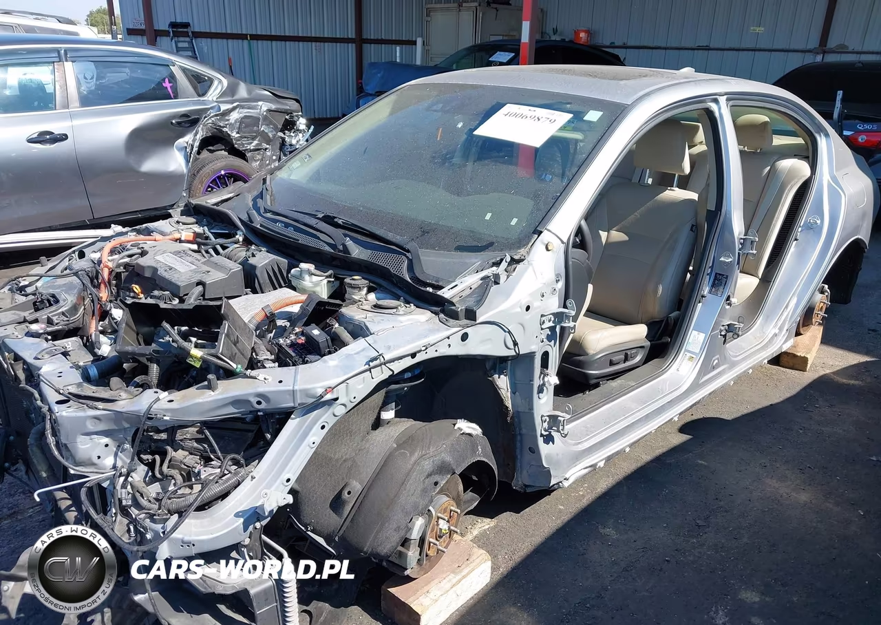 2017 Honda Accord Hybrid Touring VIN:JHMCR6F77HC025447 - 6