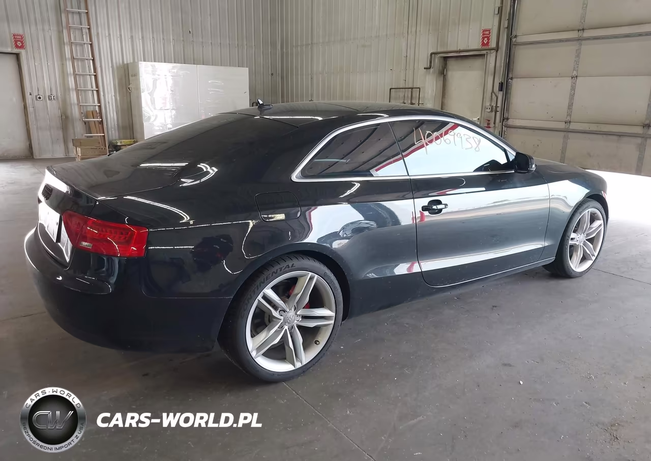 2013 Audi A5 2.0T Premium VIN:WAULFAFR4DA040179 - 4
