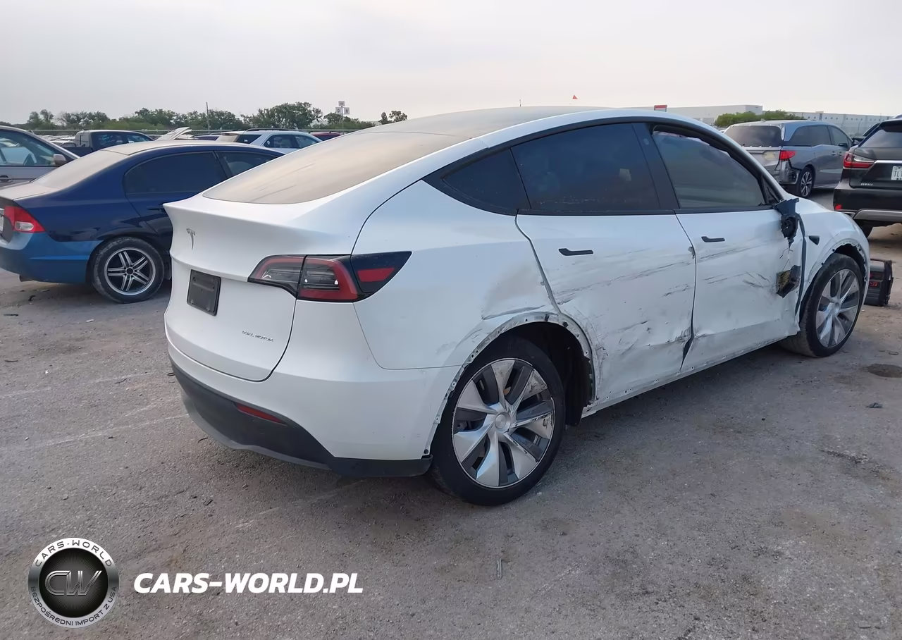 2023 Tesla Model Y Awd-Long Range Dual Motor All-Wheel Drive VIN:7SAYGDEE0PA096072 - 4