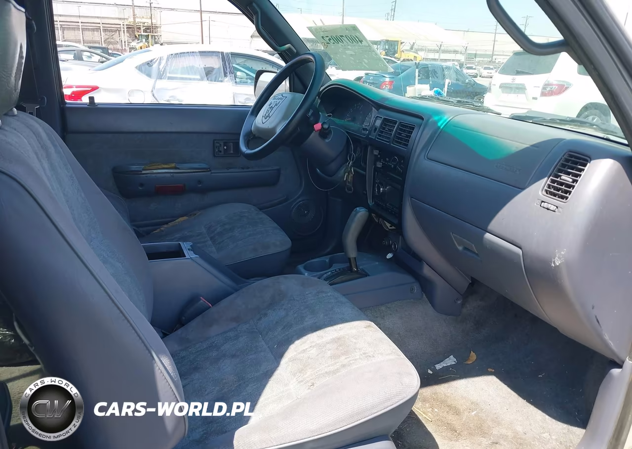 2000 Toyota Tacoma Prerunner VIN:5TESM92N8YZ714089 - 5