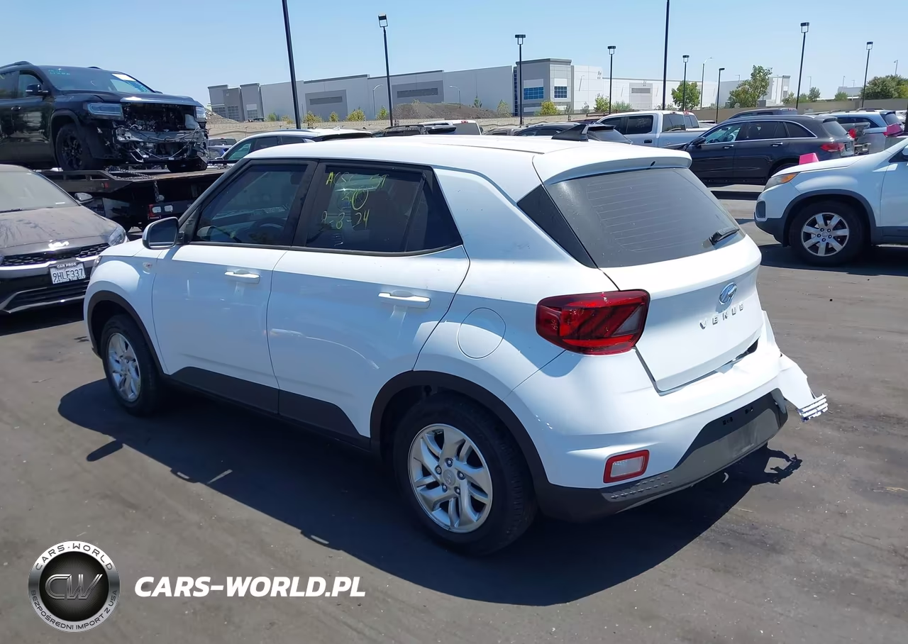 2021 Hyundai Venue Se VIN:KMHRB8A35MU109900 - 3