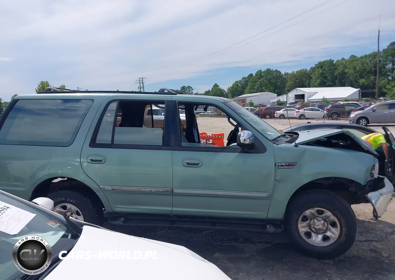 1997 Ford Expedition Eddie Bauer-Xlt VIN:1FMEU18W2VLB19078 - 12