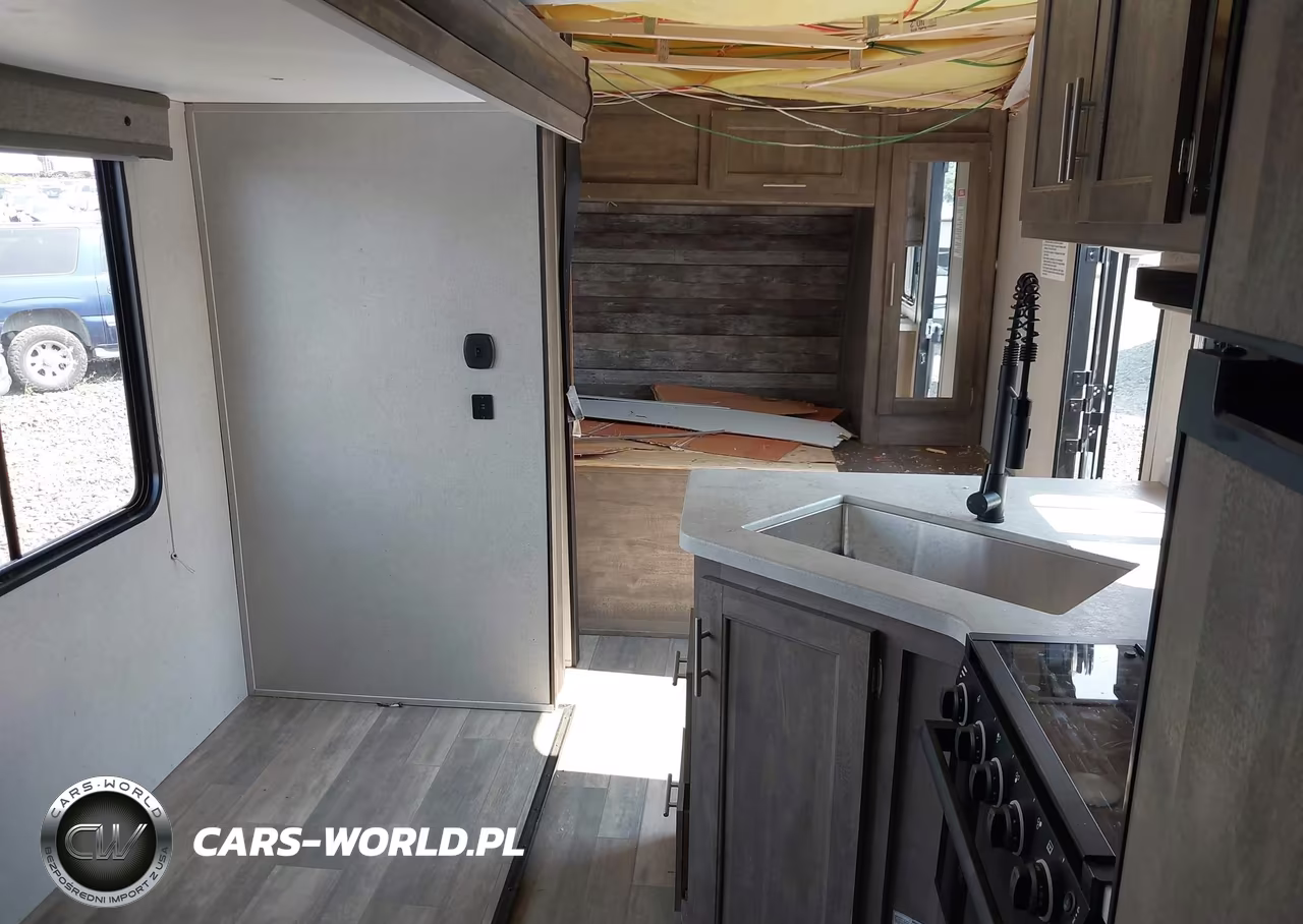 2022 Forest River Xlr Toy Hauler VIN:5ZT2XLSBXNZ794074 - 5