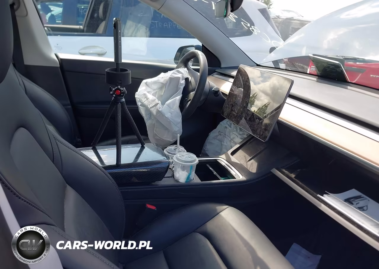 2015 Toyota Corolla S Plus VIN:5YFBURHE5FP337411 - 5