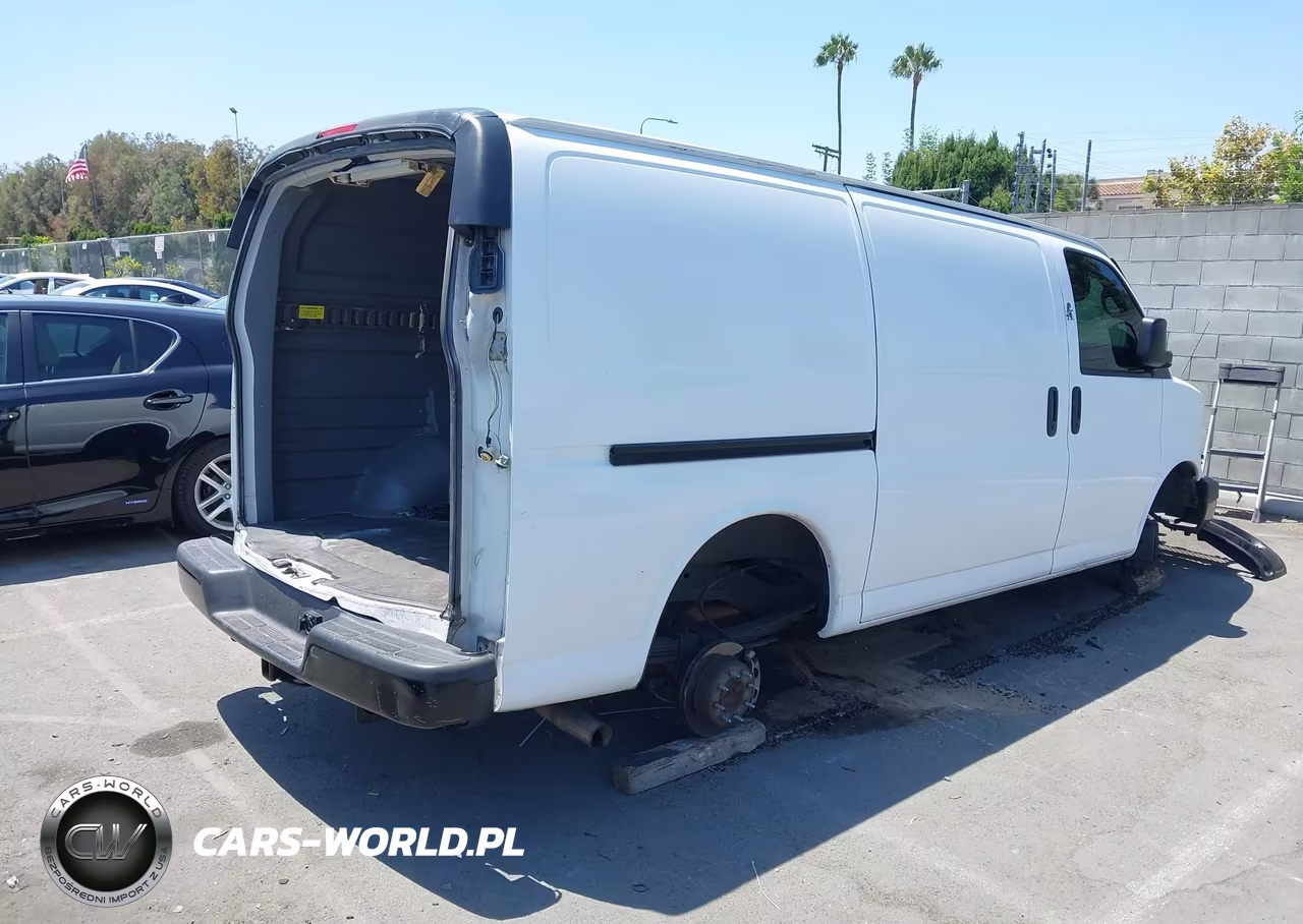 2009 Chevrolet Express 2500 Work Van VIN:1GCGG25C591163033 - 4