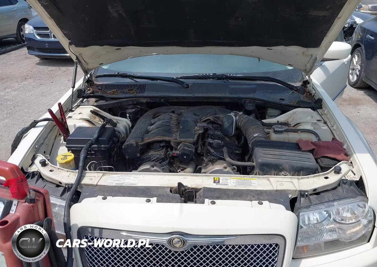 2008 Chrysler 300 Touring VIN:2C3KA53G78H158052 - 10