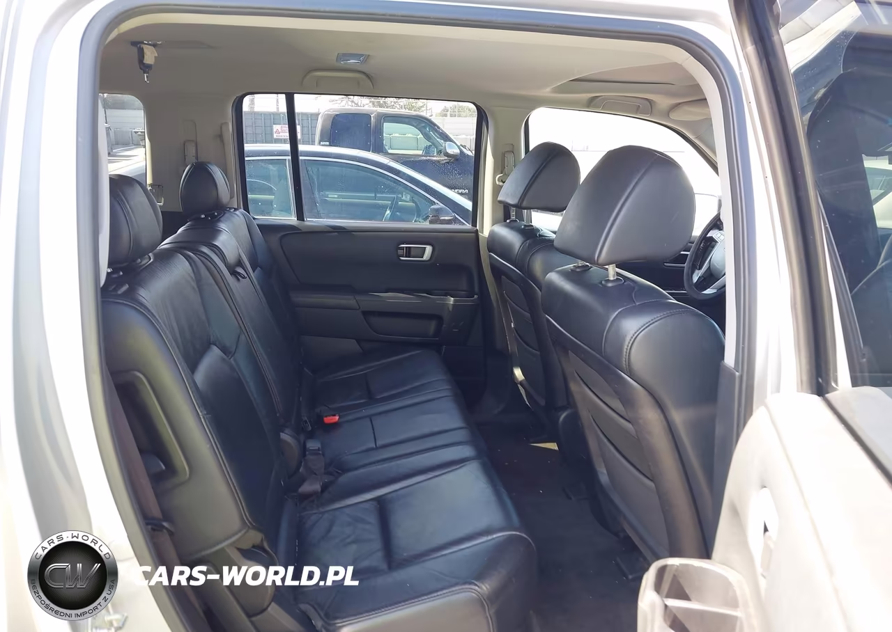 2010 Honda Pilot Ex-L VIN:5FNYF4H50AB029736 - 8