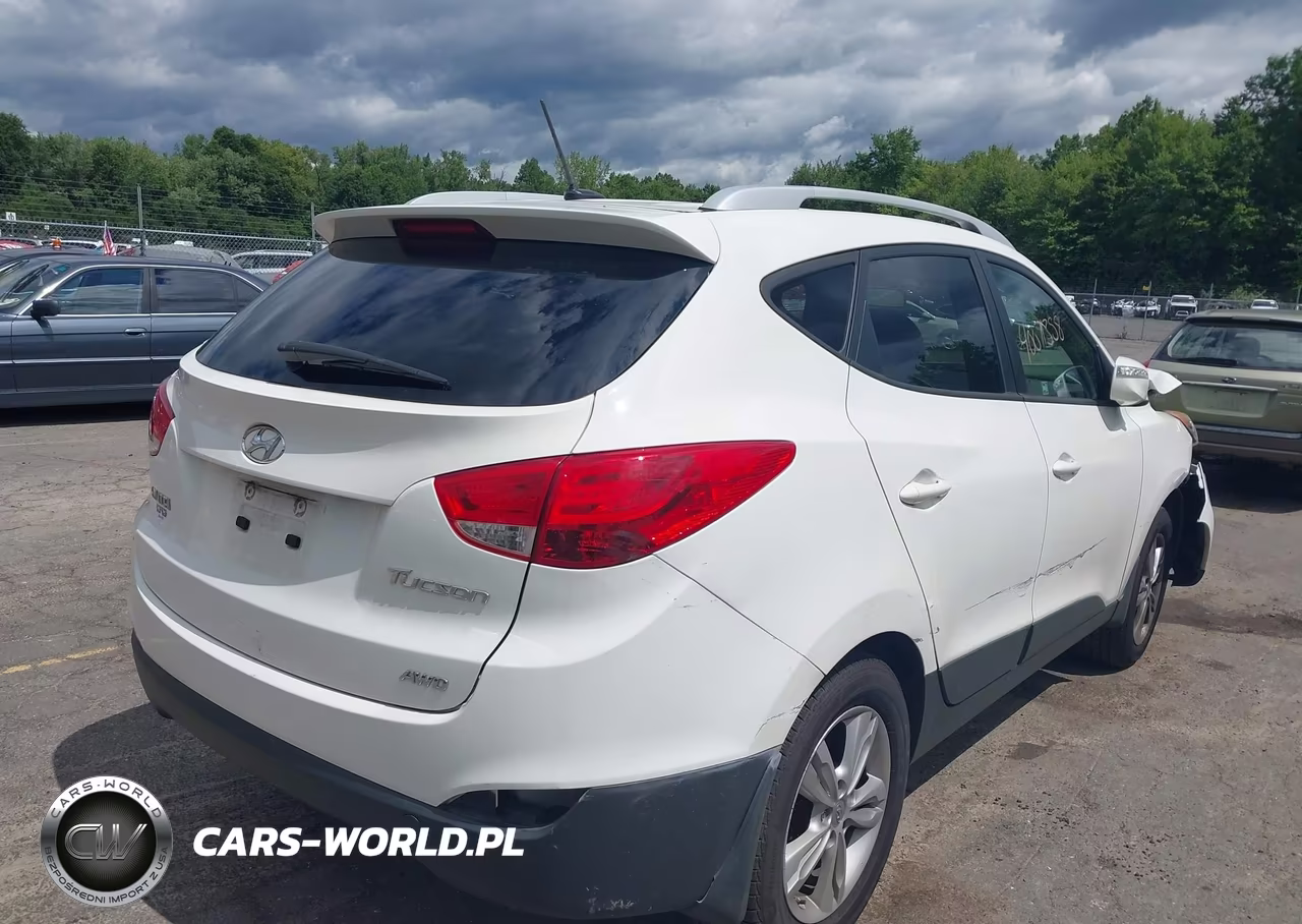 2012 Hyundai Tucson Gls VIN:KM8JUCAC5CU396115 - 4
